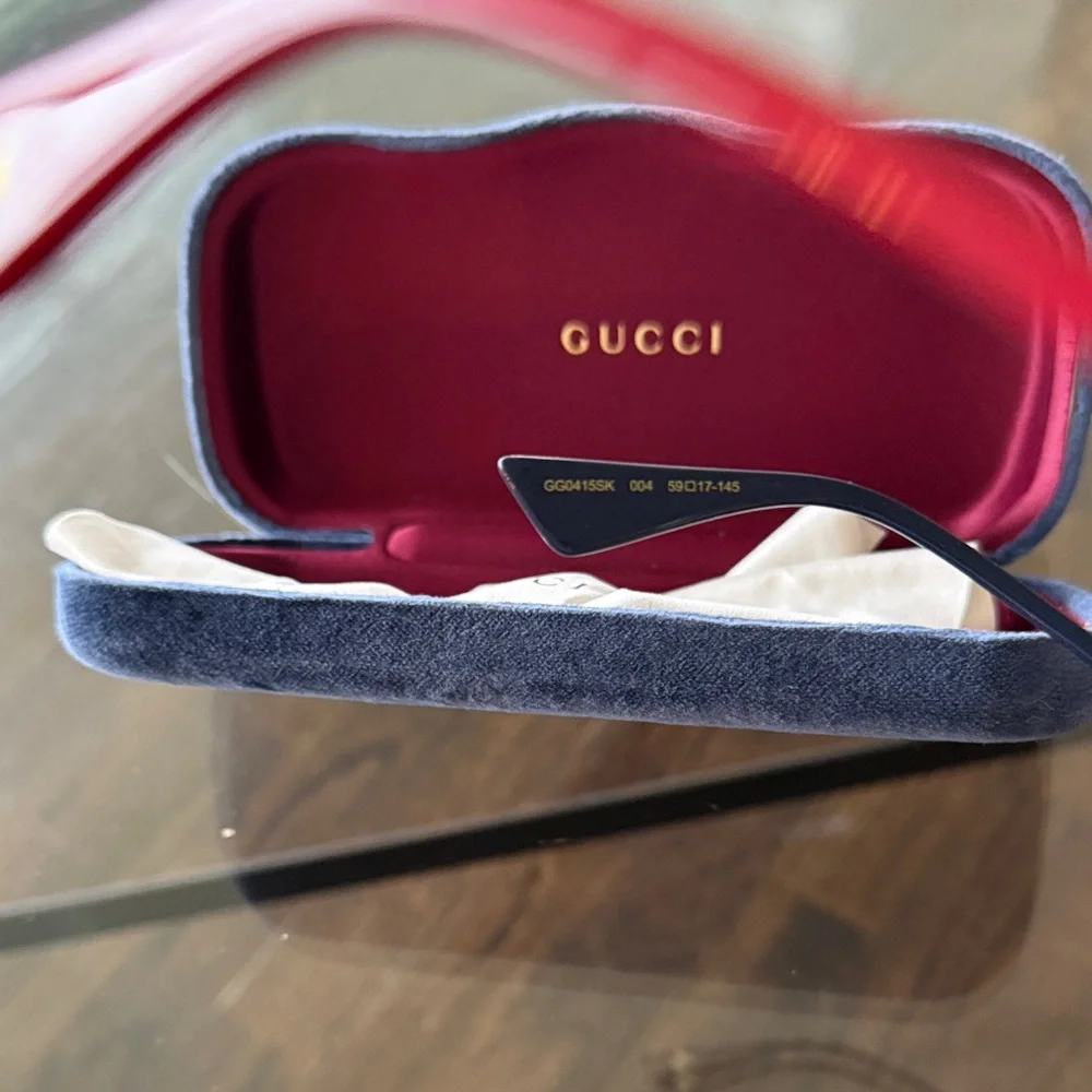 Gucci Gold Frame Sunglasses EUC - Picture 7 of 10